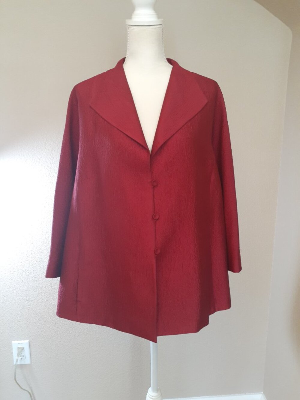 Eileen Fisher  Cranberry Texture Silk  Jacket